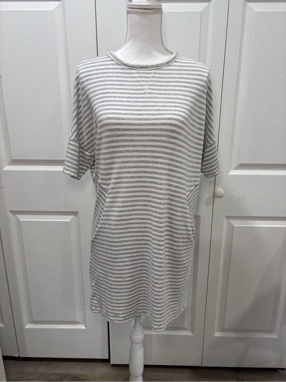 Lou & Grey Light Gray and White Striped Tee